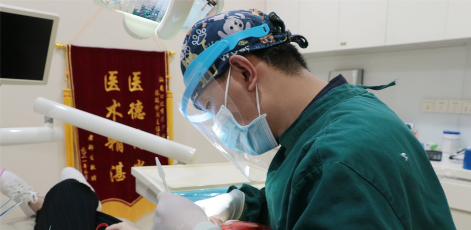 【醫(yī)心向黨】陳瑞倫：與黨同心，為人民服務(wù)，為健康護(hù)航